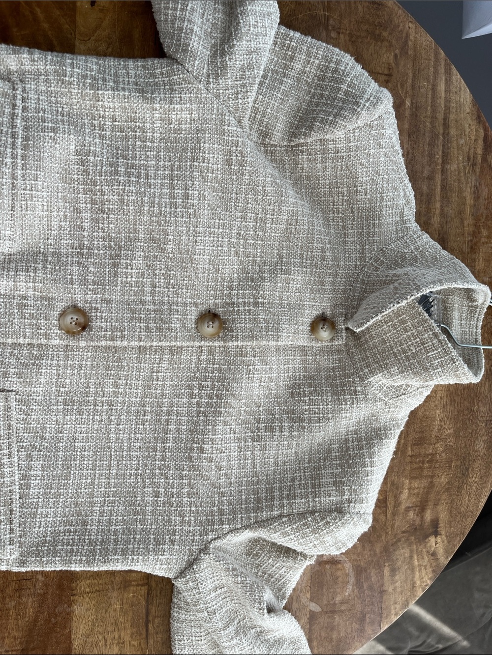 Amanda & Chelsea Size Small Cropped Cream Bouclé Button-Front Women's Jacket - Picture 2 of 7